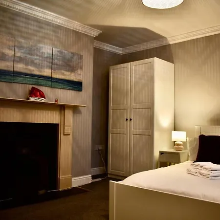 Temple Bar 2 Bedroom Apartment *